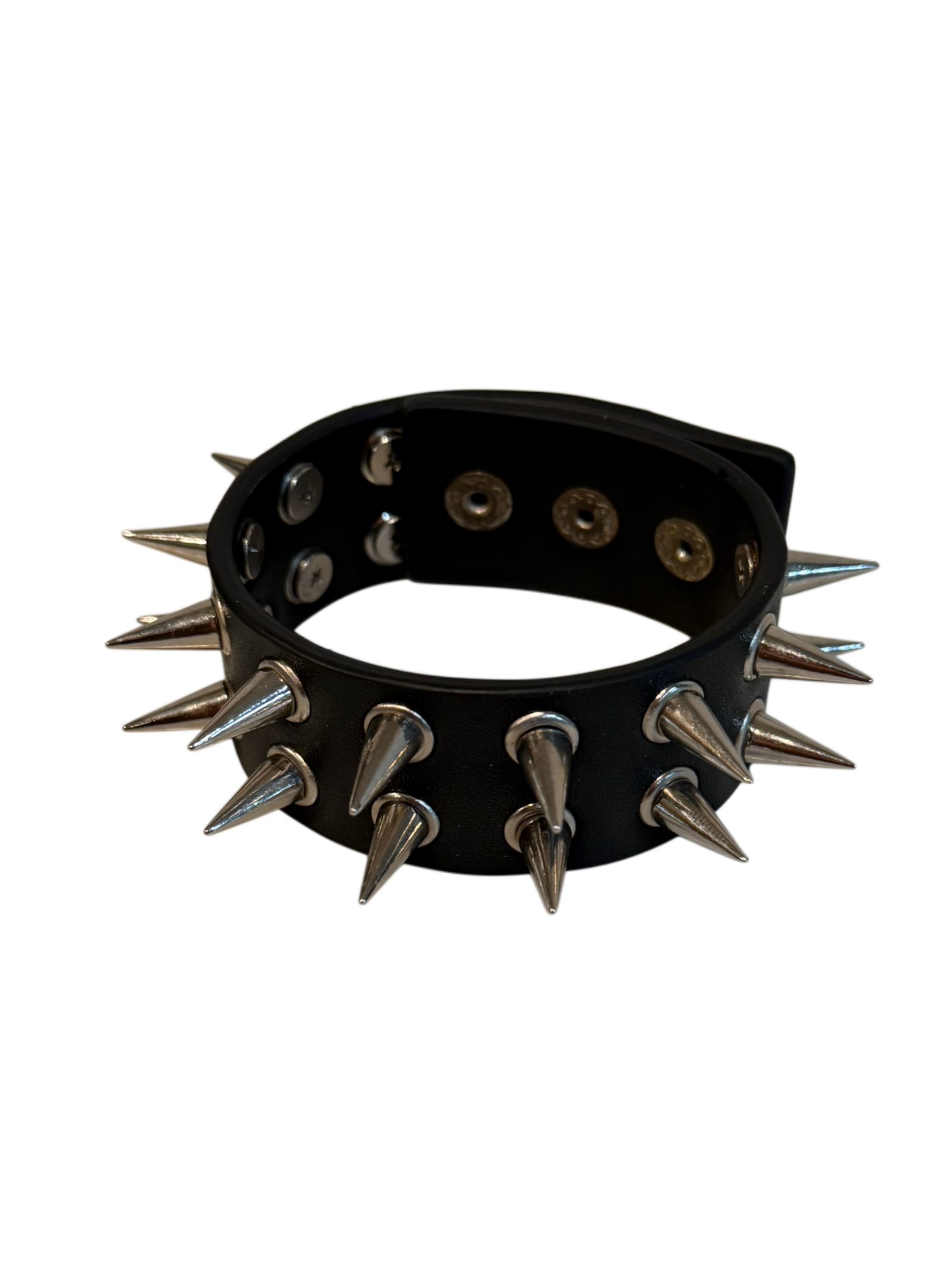 LEATHER SPIKED GROMMET BRACELET (BLACK)