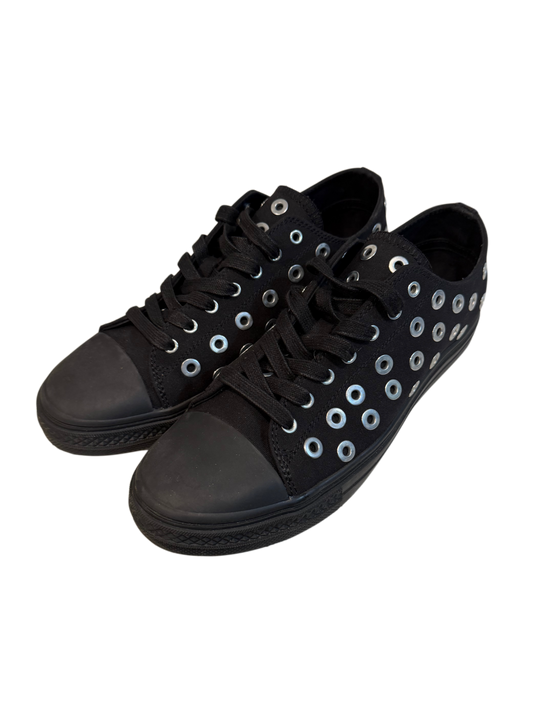 RIOT LOW CHUCKS (BLACK)